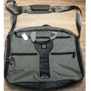 TUMI TEK T-PASS 57117GRY Compter Briefcase 15 Inch